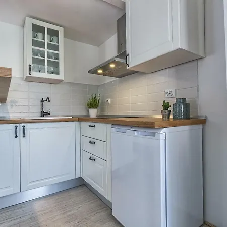 Apartment Lovely New Studio In The City Center 4**** Split